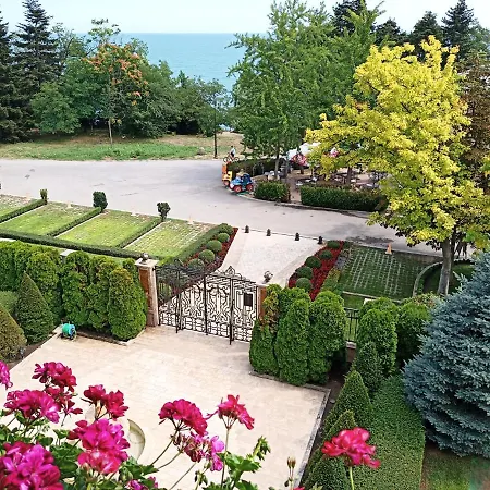 Sea Garden Lux Appartamento *