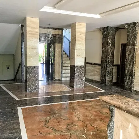 Sea Garden Lux Appartamento *